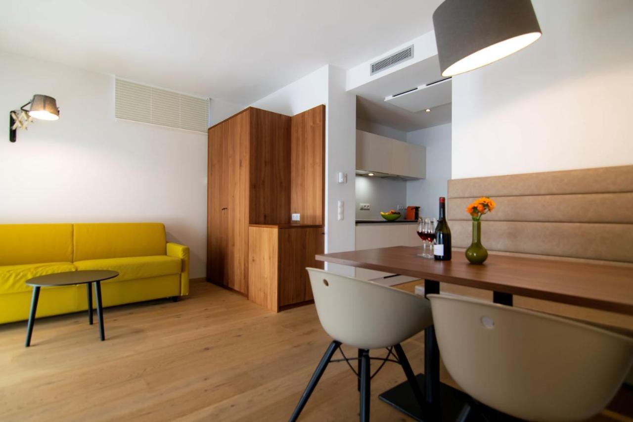 Bruehl Suites&Residence 卡尔达罗 外观 照片