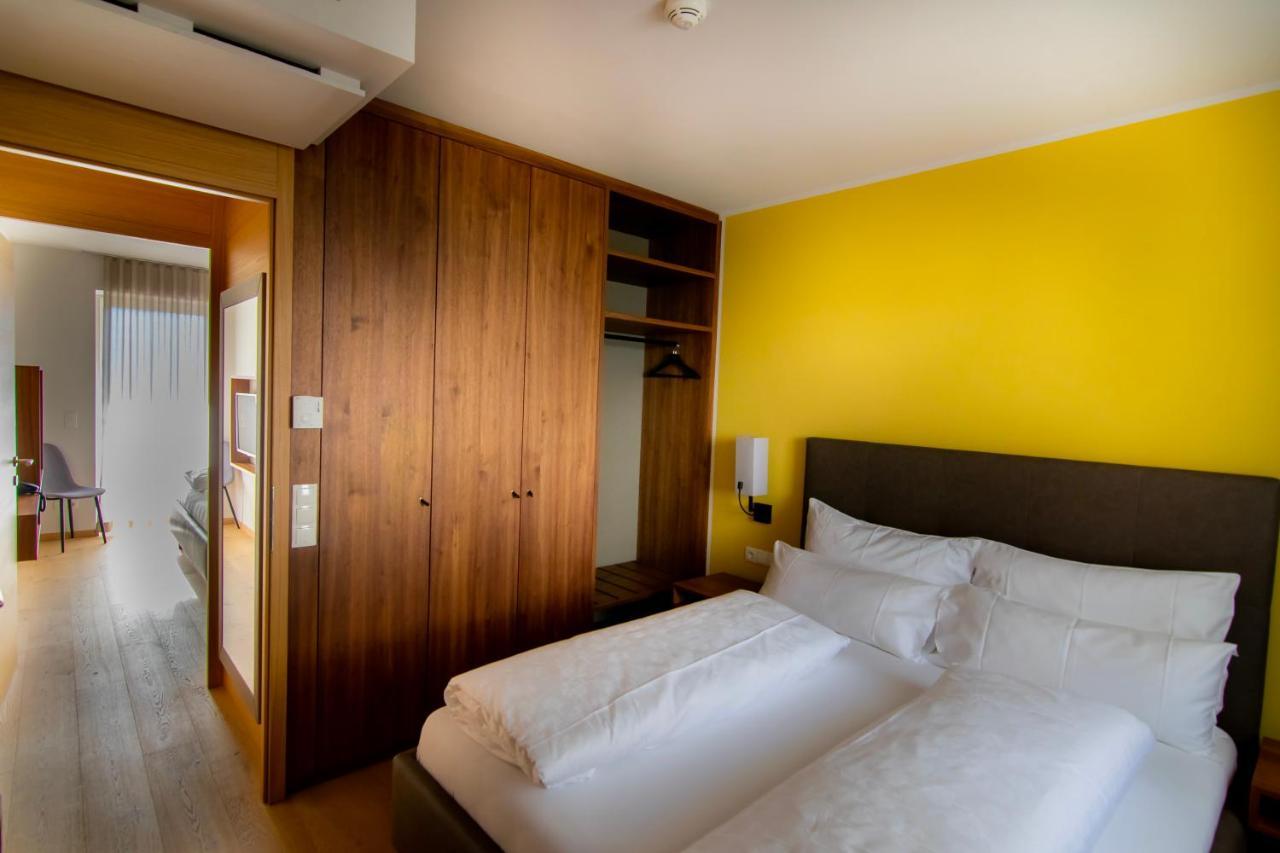 Bruehl Suites&Residence 卡尔达罗 外观 照片